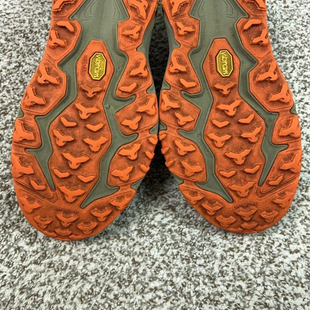 HOKA Shoes Mens Size 10.5 Speedgoat 6 Green Trail Running Sneakers Vibram